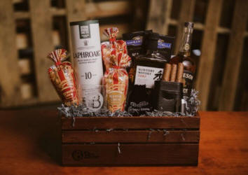 A world of Whiskey gift sets - Hard Alcohol Gift Basket Delivery - Whiskey Gift Baskets - Scotch Gift Baskets - Rum Gift Baskets - Tequila Gift Baskets - Bourbon Gift Baskets - Gin Gift Baskets