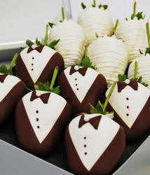 Bride and Groom Chocolate Covered Strawberries - Chocolate Gift Baskets - Chocolate Gift Delivery - Chocolate Gift Baskets for any occasion